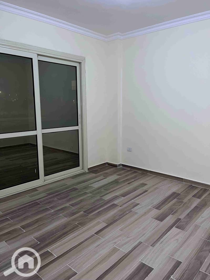 1000096846. jpg 1000096846. jpg