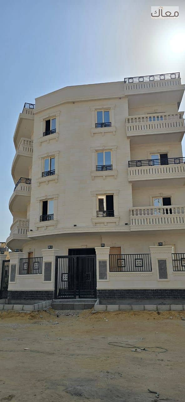 10 fd7e233d-894d-41b3-9359-f267720f3517. jpg