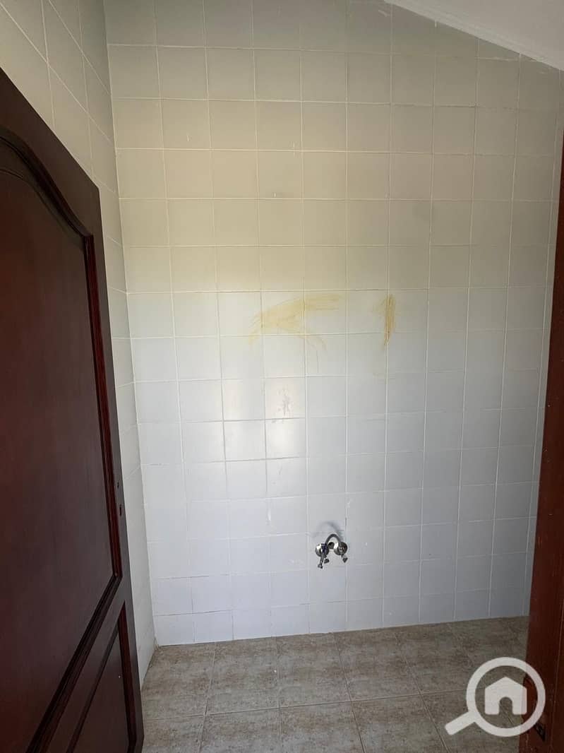 32 9f2a3da9-3c90-4624-8ee9-25e8ce12a413. jpeg