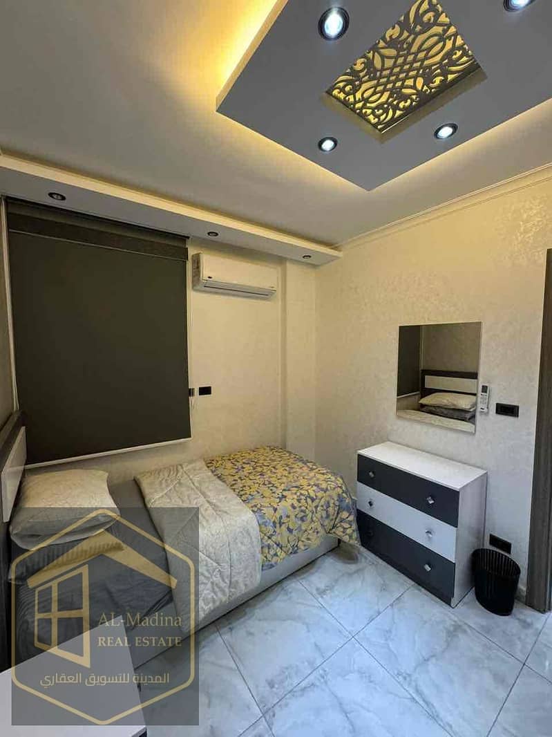 7 b8e4c75f-d135-4188-a619-e5ce7e5db9ae. jpg