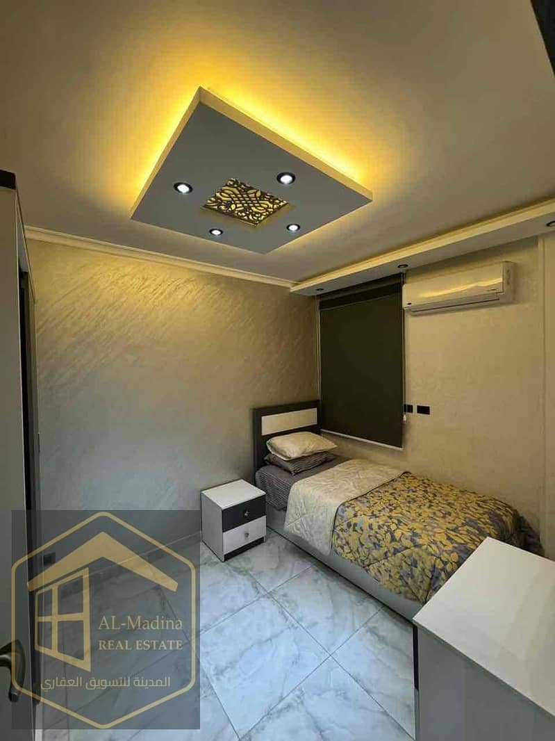 8 918ddb43-472b-4897-afbb-e466f671fa9b. jpg