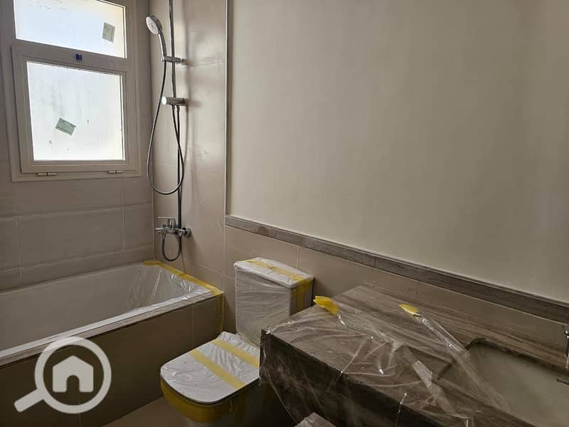 5 5099b32f-3ca4-4f47-b531-a5700a29a849. jpg