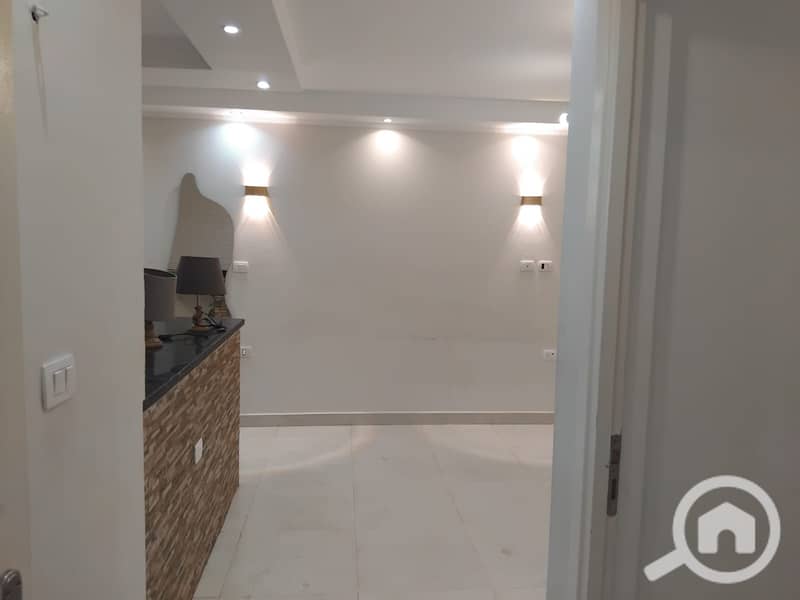 6 c22d51c5-6a17-4210-8822-0fa94e265d60. jpg