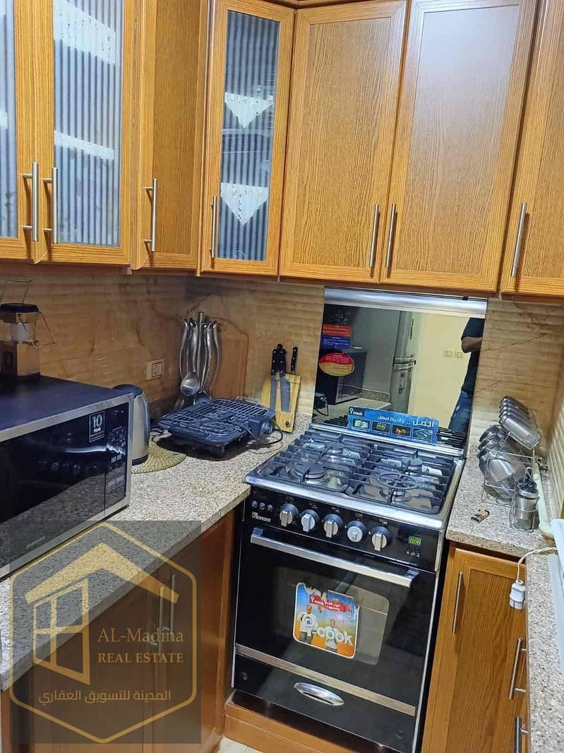 4 dae94e76-8796-4c41-9e9a-fe1498e4d554. jpg