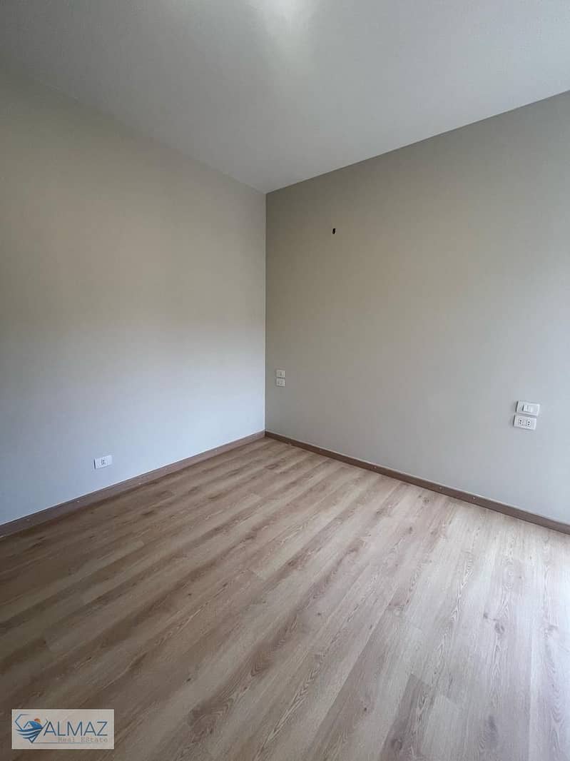 10 WhatsApp Image 2026-01-11 at 11.16. 20 AM (3). jpeg