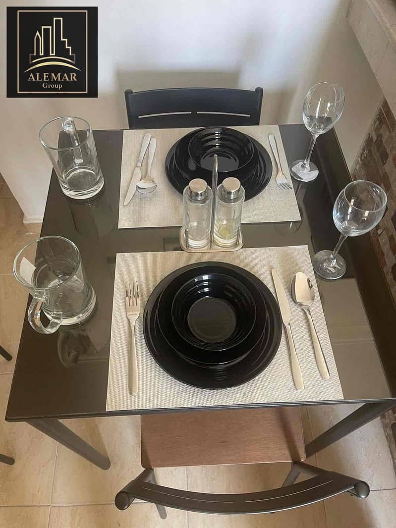 4 e562af43-2465-453d-8a85-e97cf0a93713. jpg