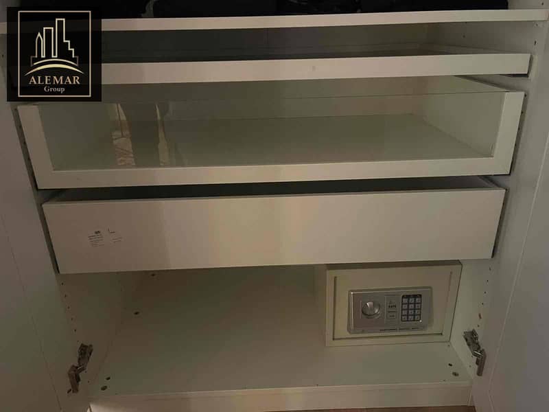 8 eb6f3e4e-7add-4e07-bee9-4e21ea6b813b. jpg