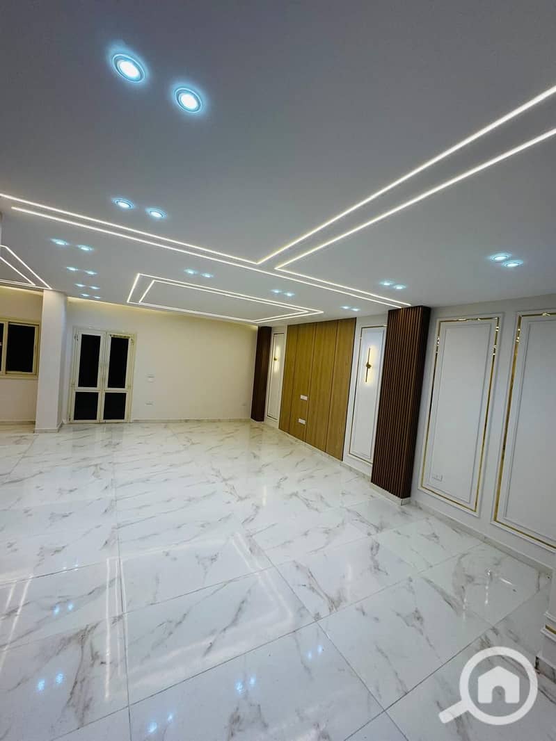 2 9deb23e1-fb74-4e47-8dd9-53fe03dff1ee. jpg