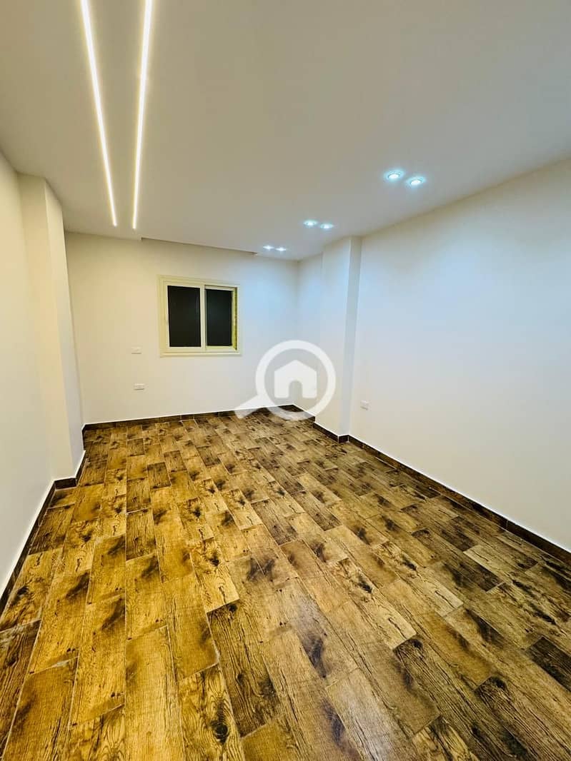 6 9e6bdece-36c0-48b3-8d90-7d9dea4dc9c6. jpg