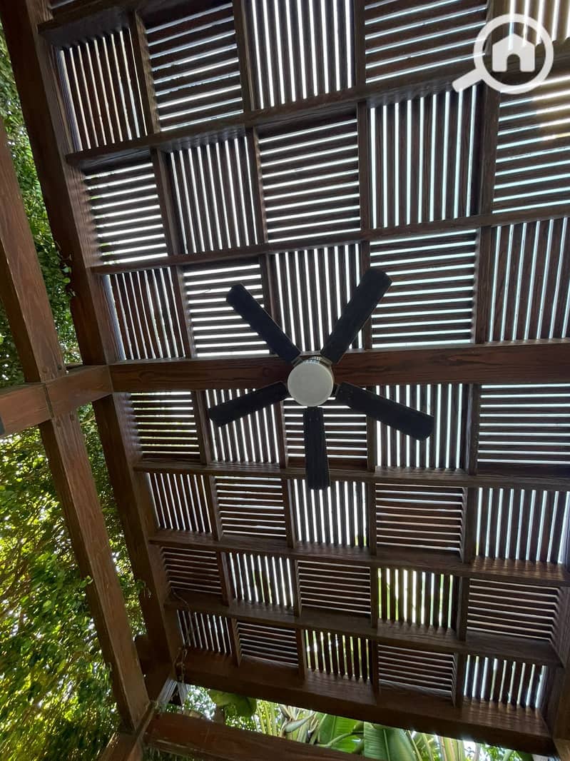 2 4ae90a3d-a046-45c1-be48-cd3dd213e1b7. jpg