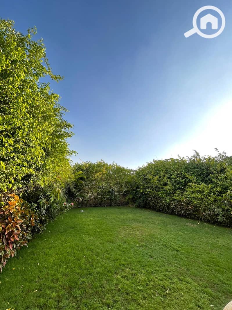 12 27d00404-b052-473b-b611-2a4d753b2d7d. jpg