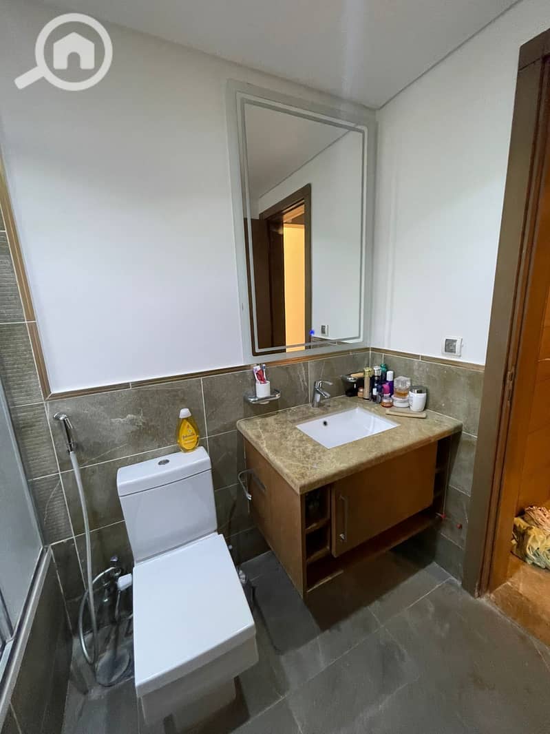 13 28abfd49-73a0-4faf-8a02-c1a2b9b34b06. jpg