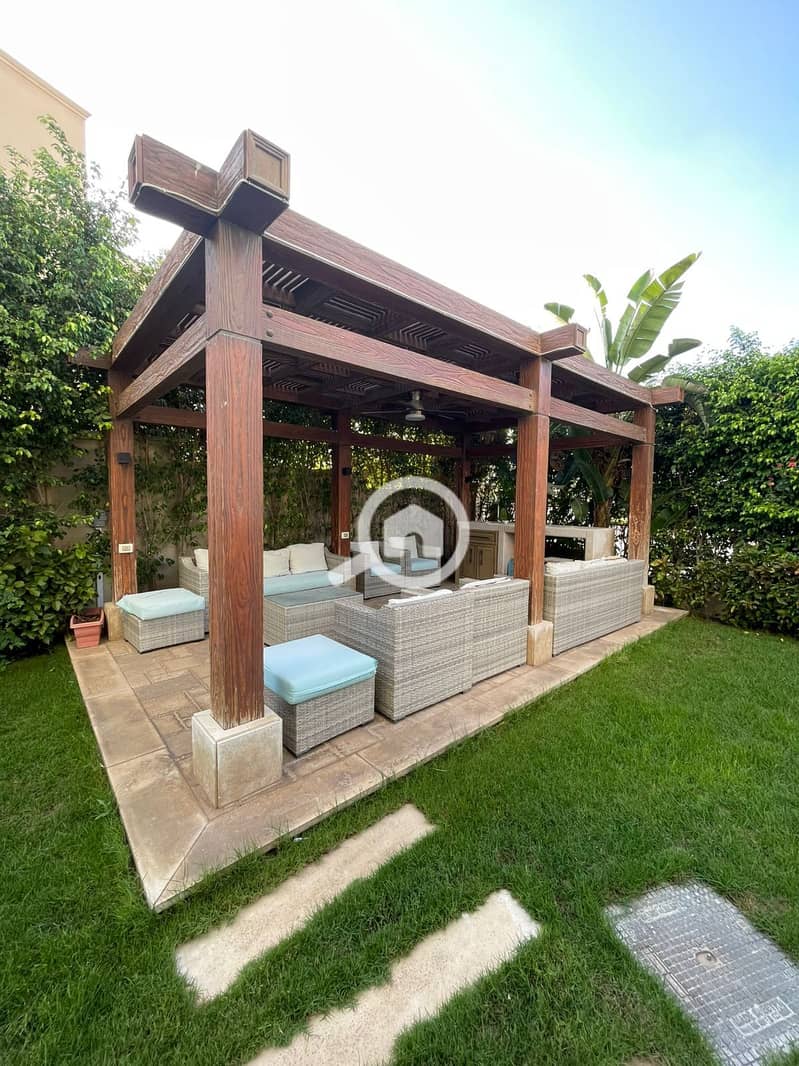 16 52055c95-2ac2-46b9-86e9-8e010077e718. jpg