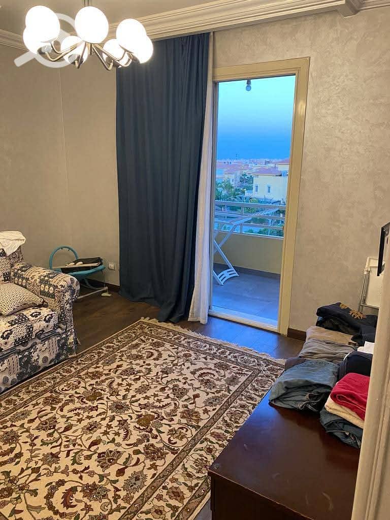 3 c924d8e6-eb30-465d-be9b-11b9a18c37b3. jpg