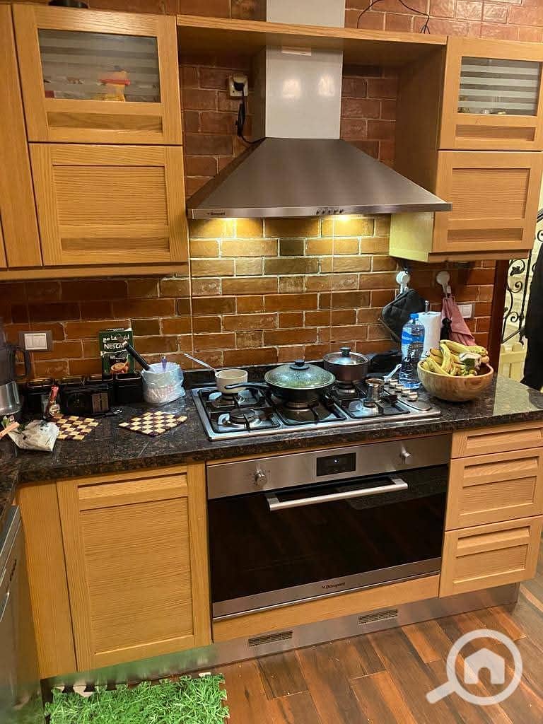 8 ef22e743-c137-4312-ab9f-03f1602c7e2c. jpg