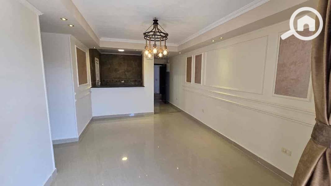 4 6efb813a-be13-4578-a32c-c00b64774100. jpg