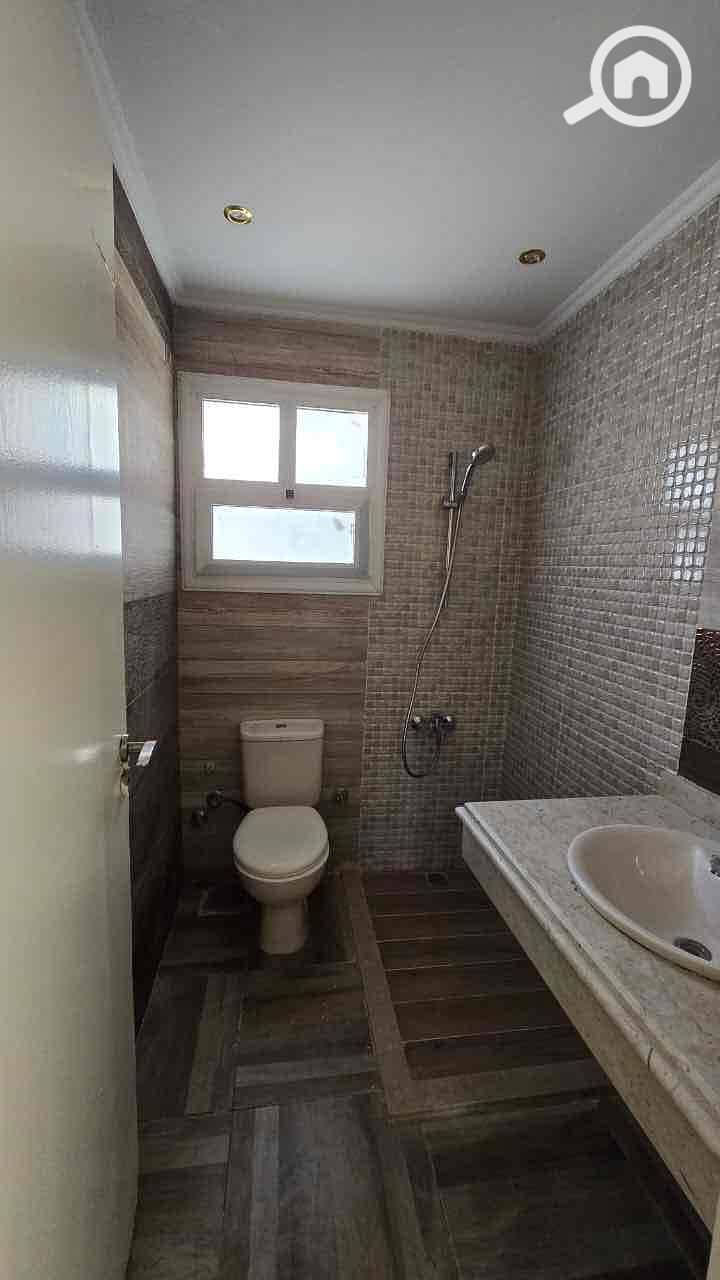 9 547771c9-fa6d-4a6f-b44d-f64241a51e8e. jpg