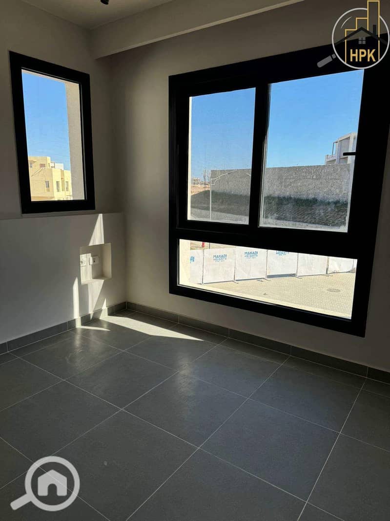 10 whatsapp image 2024-12-05 at 6.59. 31 pm. jpeg