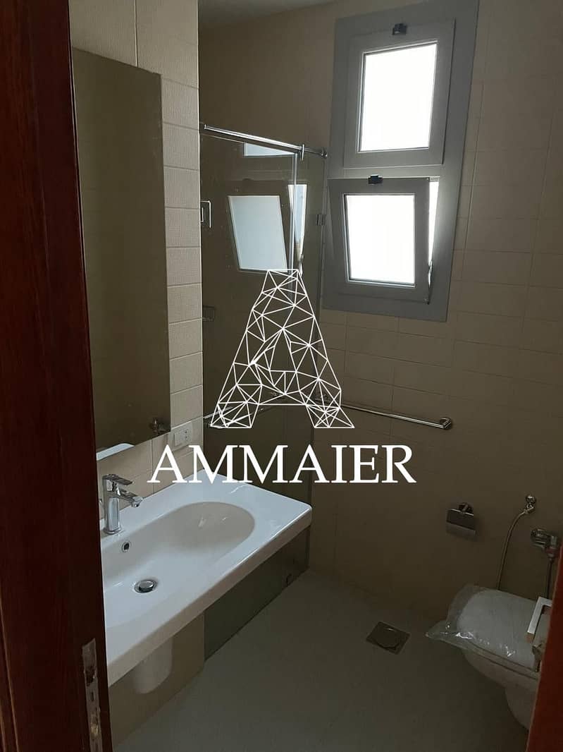 8 1c2d74f4-89f9-48ee-8b19-e2f67644e935. jpg