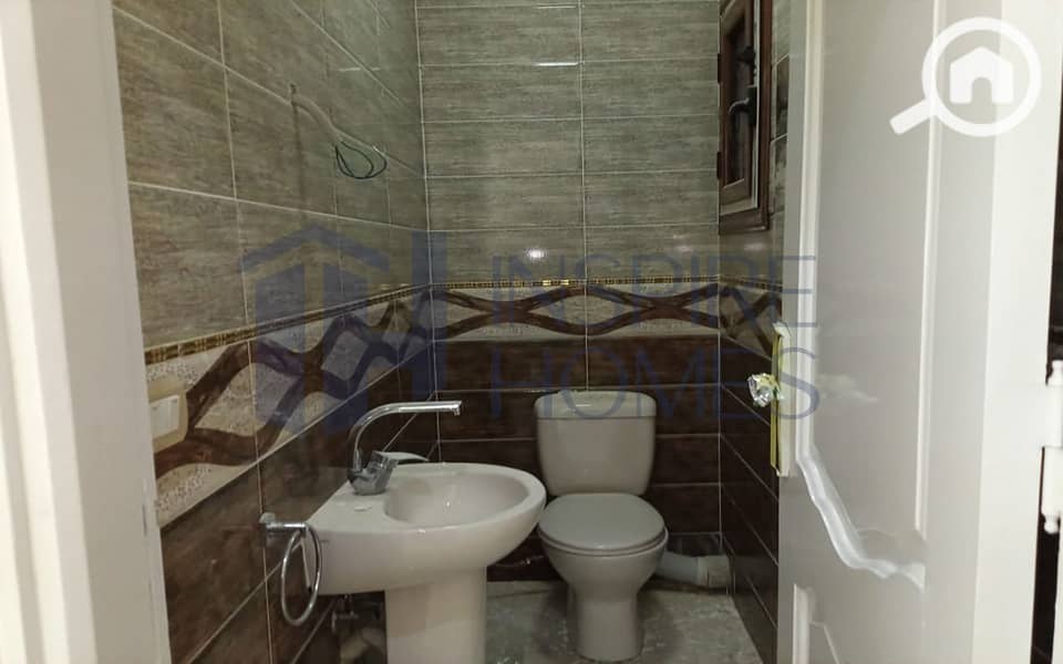 8 WhatsApp Image 2026-01-07 at 18.49. 43. JPG