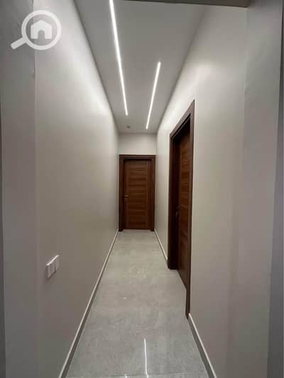 شقة 3 غرف نوم للبيع في الشيخ زايد، الجيزة - 481946076_644744514947084_5379022232722594934_n. jpg