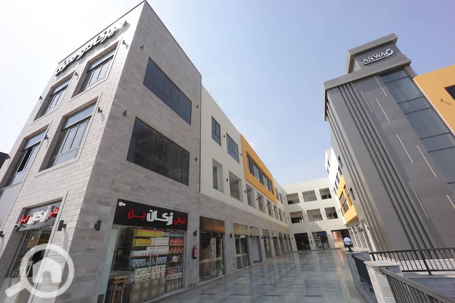 Ground-Floor Retail Shop Ready for Immediate Operation in Mercado Mall - Mehr