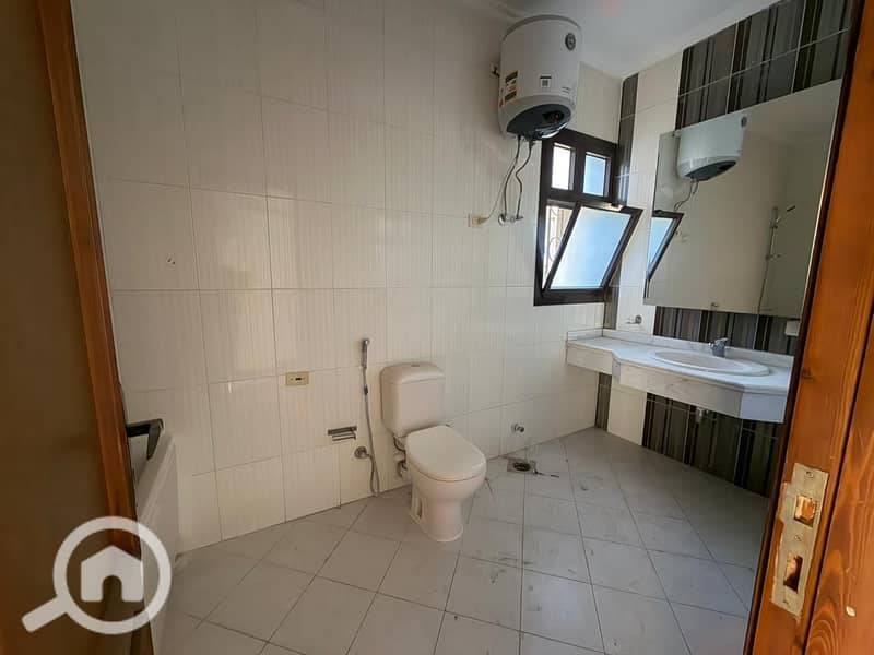 8 WhatsApp Image 2026-01-11 at 10.49. 55 AM (1). jpeg