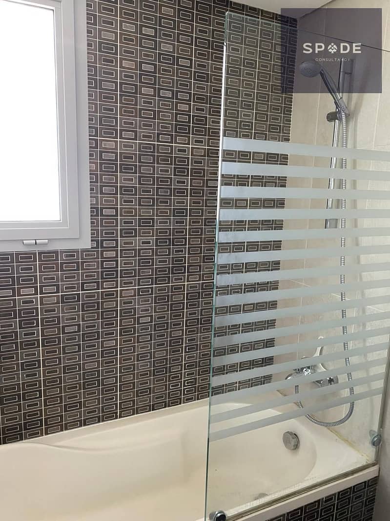 5 WhatsApp Image 2026-01-11 at 12.42. 56 PM (1). jpeg