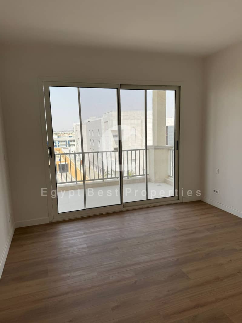 22 WhatsApp Image 2025-12-29 at 2.30. 59 PM (1). jpeg