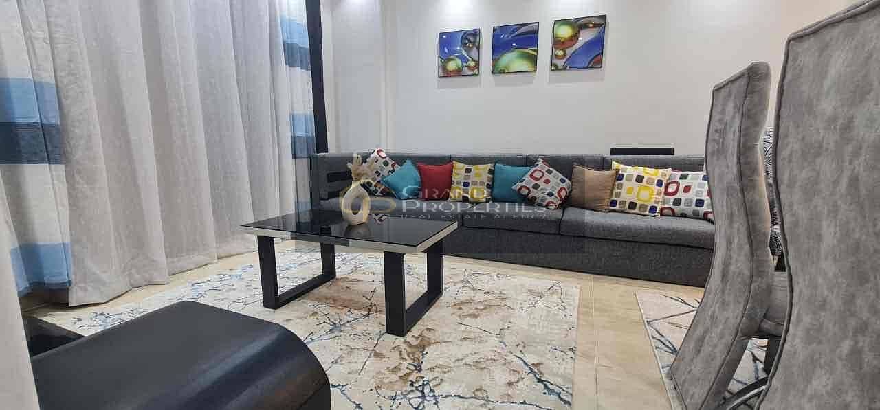 16 0e533097-dd9b-44f9-91b8-621228e7e6c7. jpg