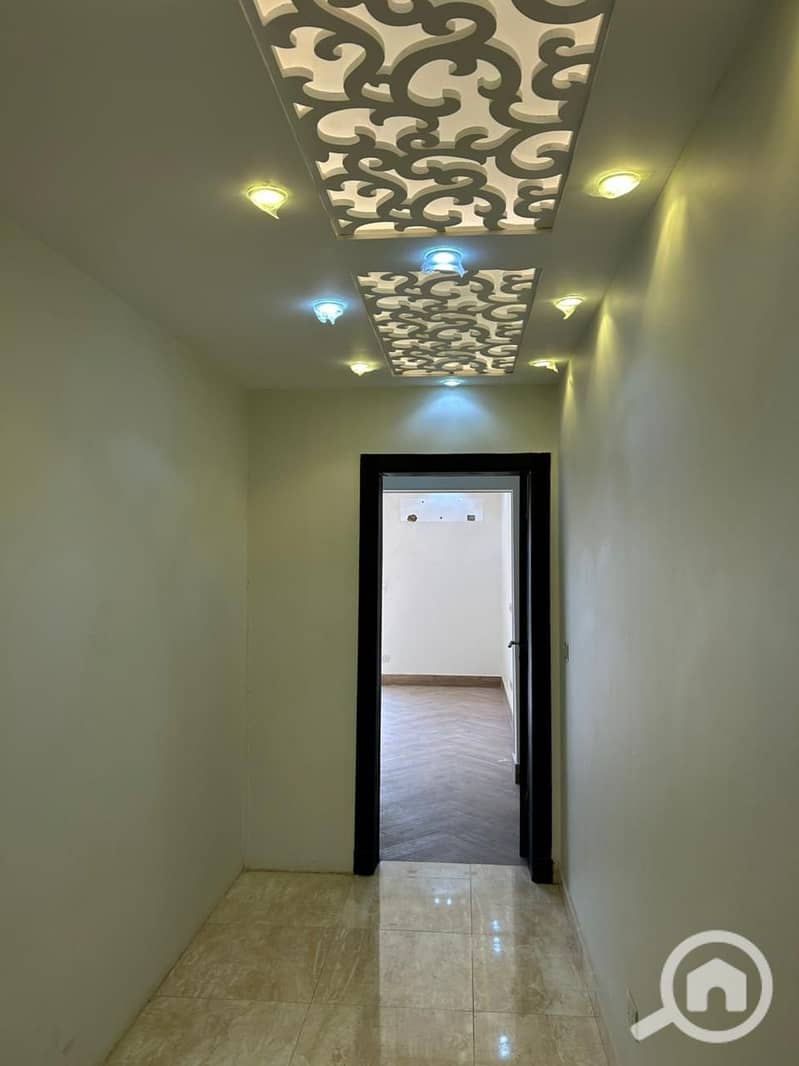 2 4e62c7ed-28d0-4683-a683-9d5636b7f48e. jpg