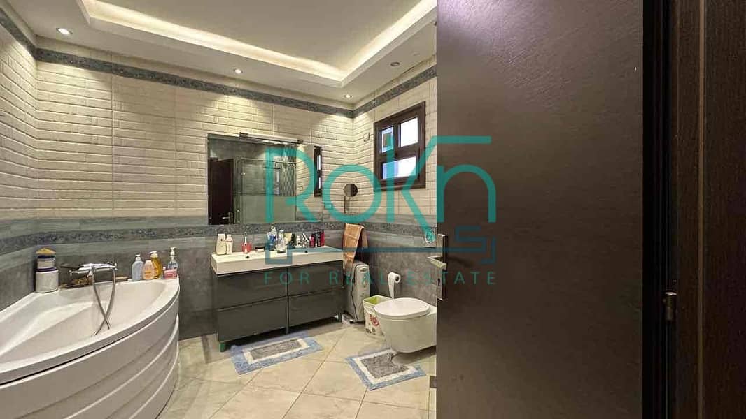 4 d1048528-0d16-4f87-9f16-a9ad8cd9089b. jpg