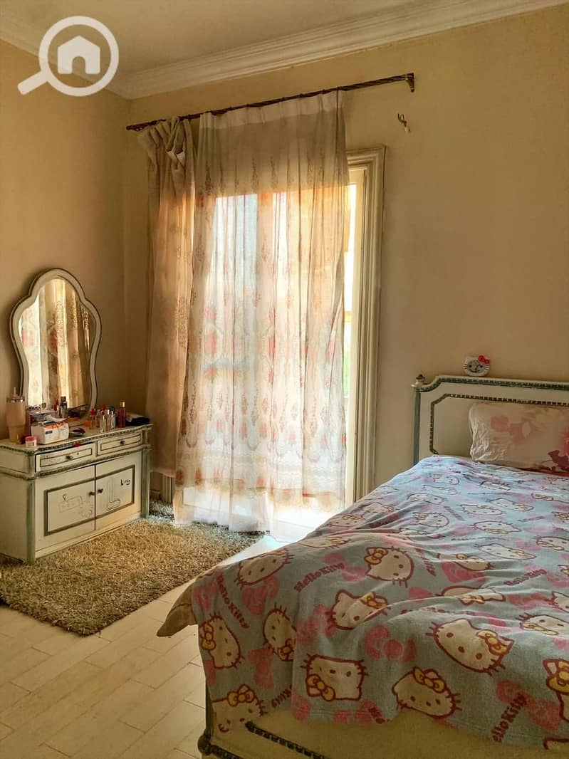 4 4c4fc4e7-2dfd-4433-b141-78e3870a42bc. jpg