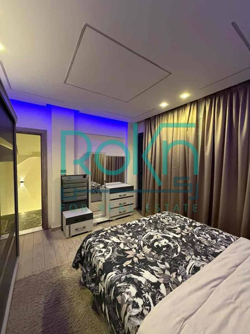 12 63e83b32-7421-46e6-968e-d6d104e7fb20. jpg