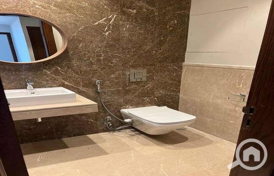 4 460402493_10227121140318558_6882703450305552042_n_1400x900. jpg