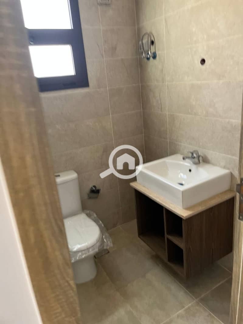 7 WhatsApp Image 2026-01-08 at 1.10. 51 PM (4). jpeg