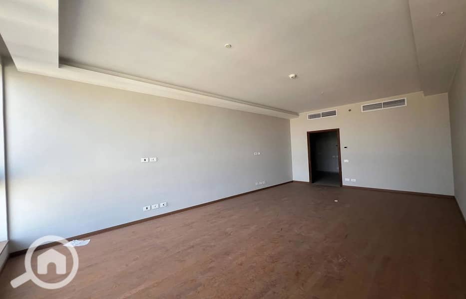 5 WhatsApp Image 2025-11-19 at 5.39. 04 AM_1400x900. jpg