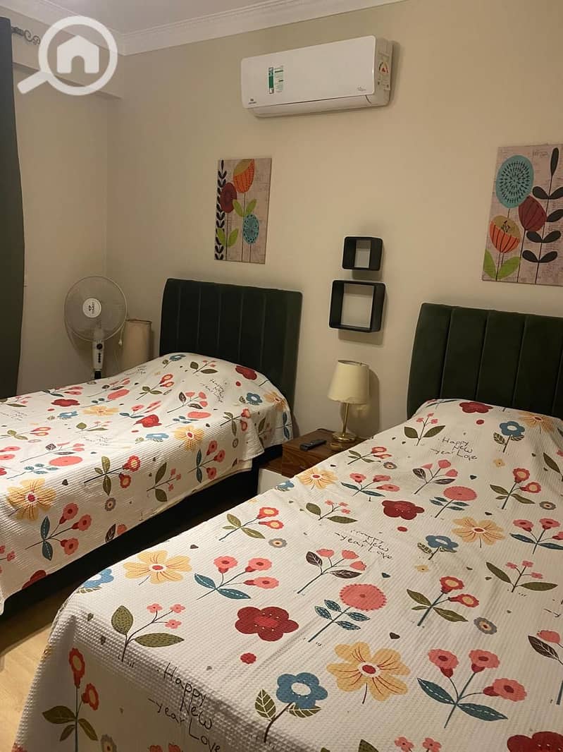 5 5348acb6-592d-422f-b28a-b470a87d5f9d. jpg