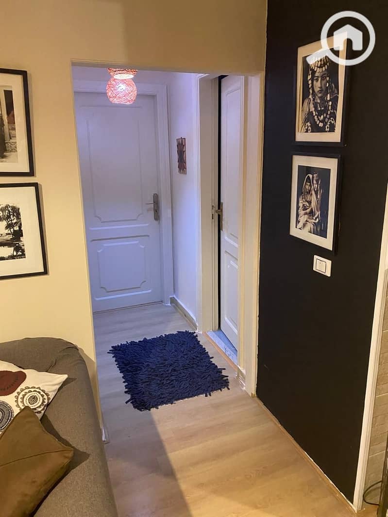 9 aaad1fbd-04f6-43ab-b5d5-bf518b4189b6. jpg