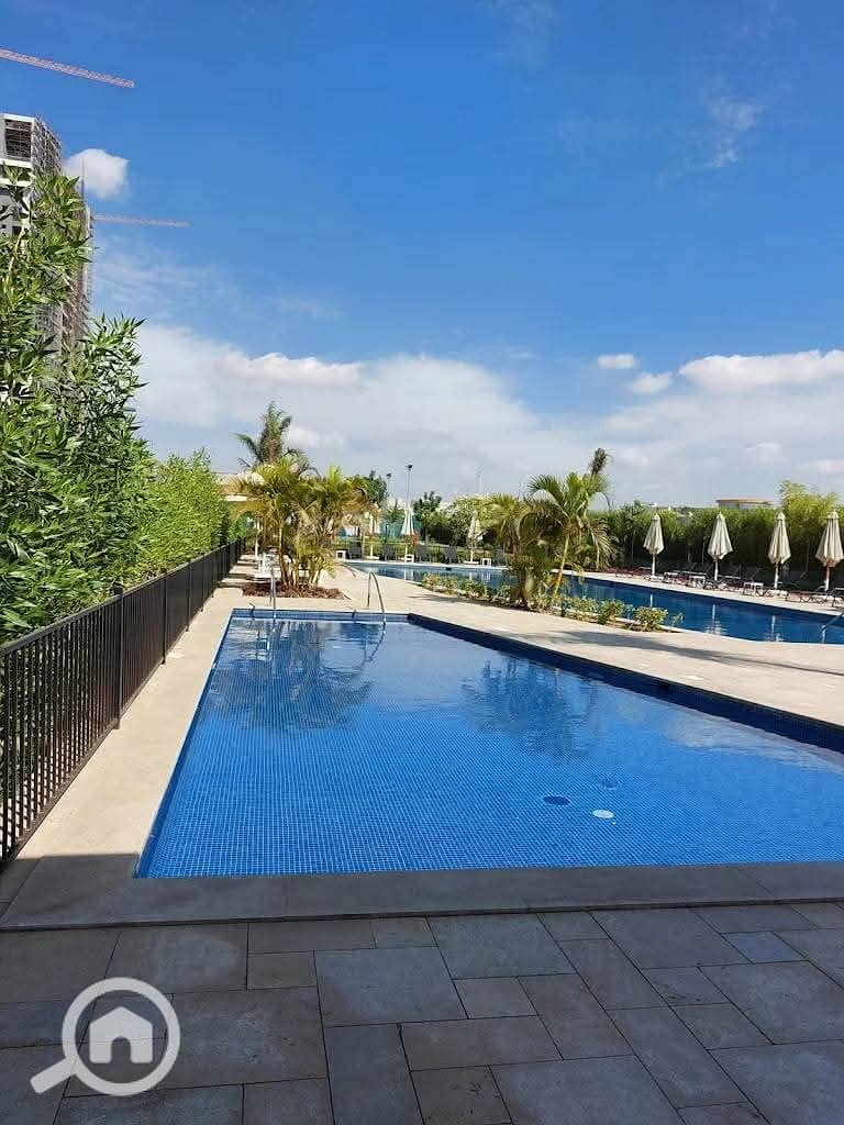 2 23966d90-804b-49e7-85c9-6eb988d2a90c. jpg