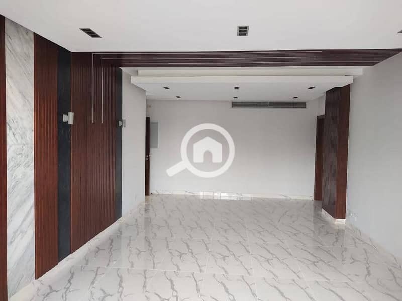 4 0f82beaf-e641-4f6b-b836-09afd15eea9d. jpg