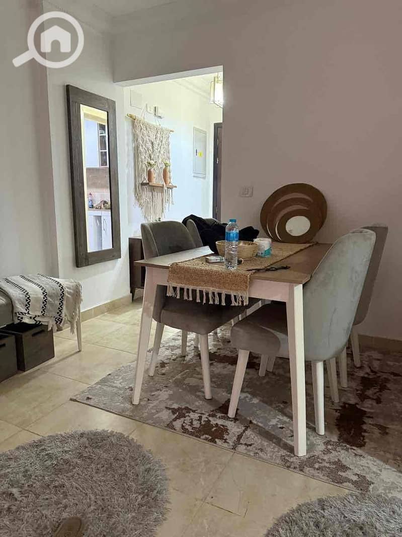 2 6b026e60-707a-4f88-b87c-ffc78779cc5f. jpg