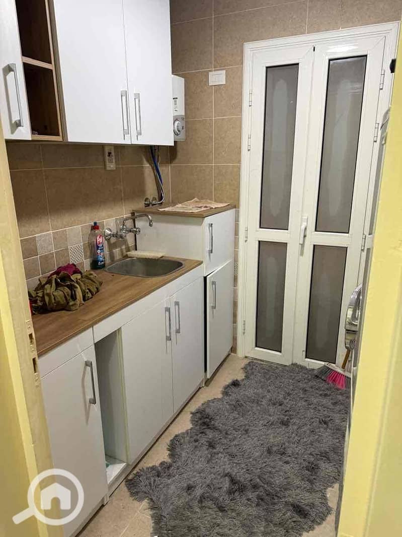 3 84765214-005d-4890-a78f-832d9f522520. jpg