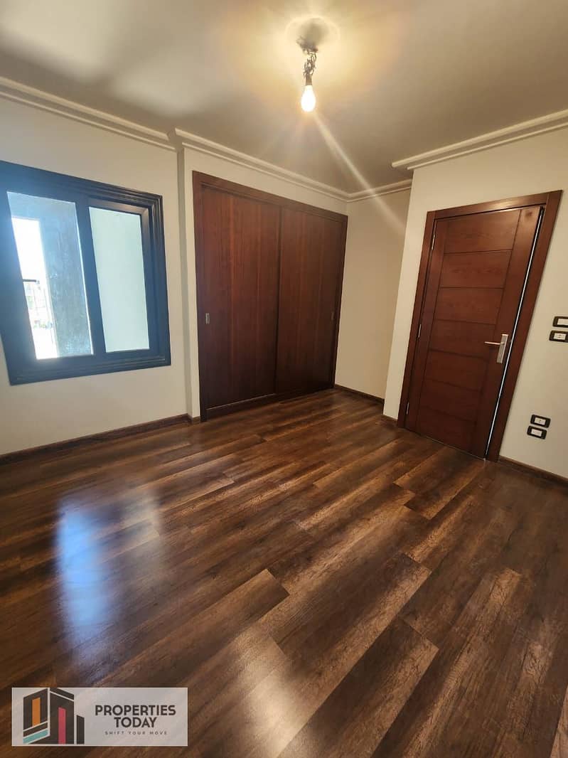 12 da754fa3-ae4f-4e64-be58-6c4f3af49488. jpg