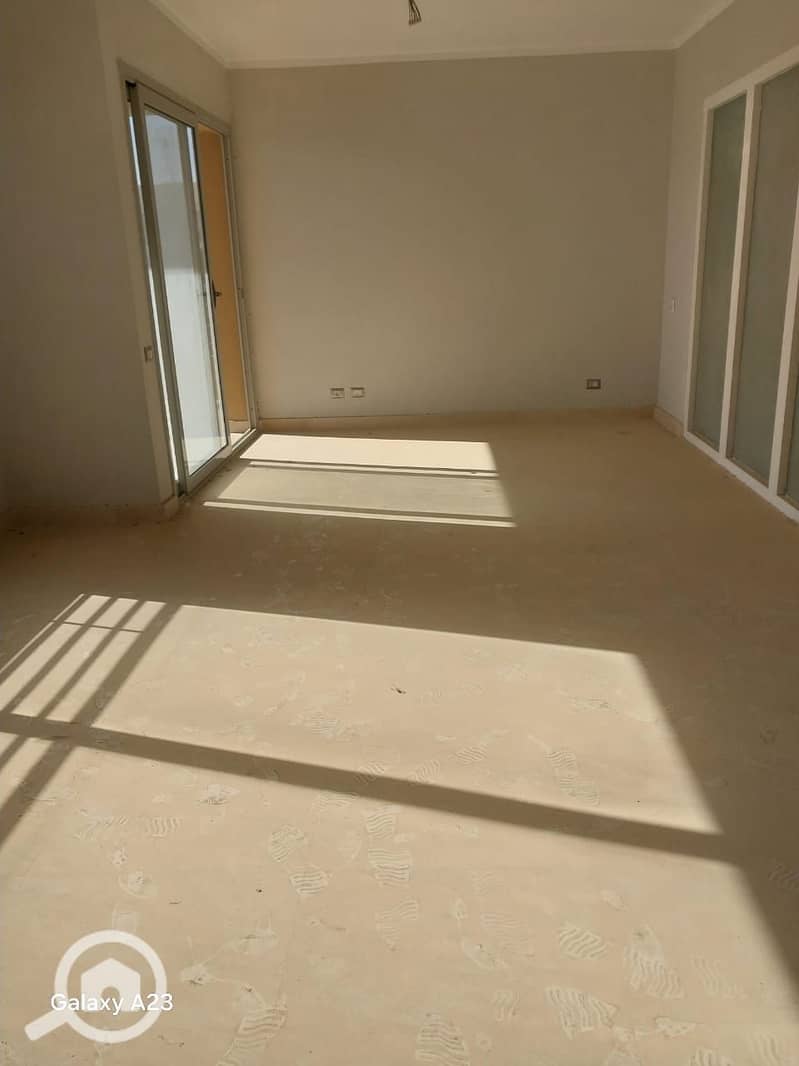 3 86b2c62d-dc97-44fc-91c3-2d3f7354825c. jpg