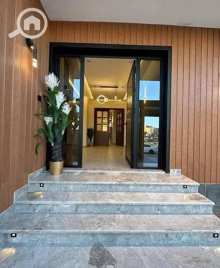 14 b384d3dc-eebb-4363-8846-95e5e55f0597. jpg