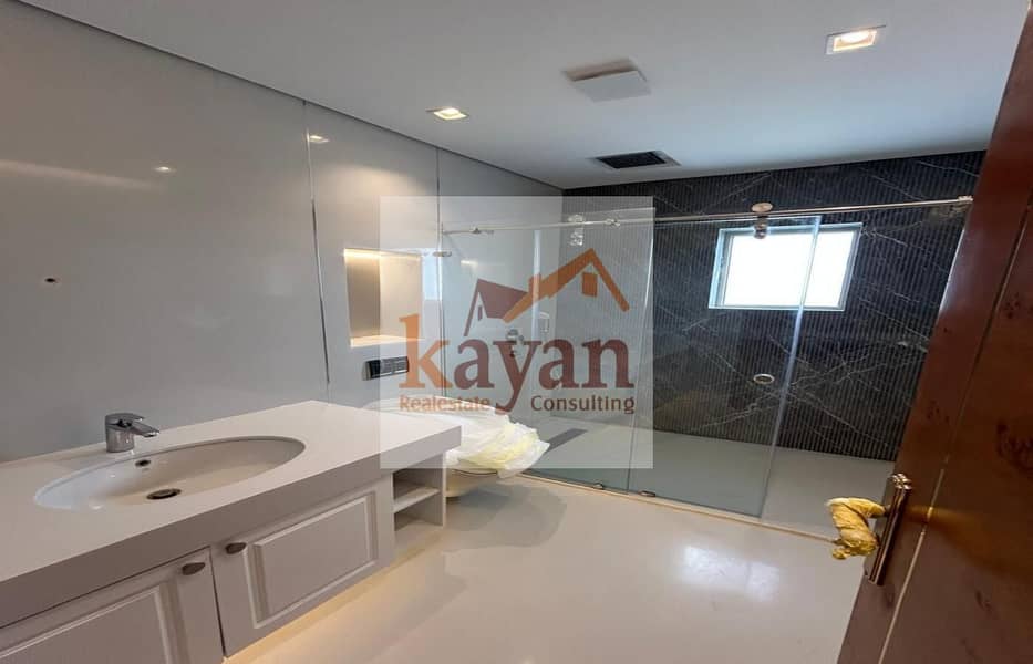 12 47b1b7bc-1bc1-4e2c-8b30-9bedbe918451. jpg