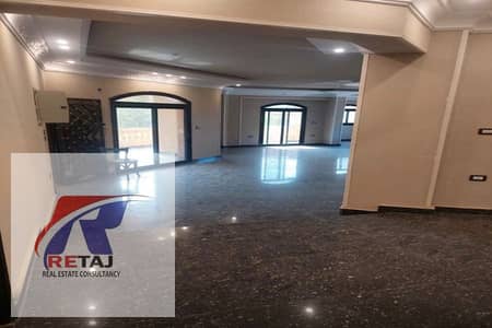 فیلا 8 غرف نوم للايجار في القاهرة الجديدة، القاهرة - WhatsApp Image 2026-01-08 at 19.16. 17. jpeg