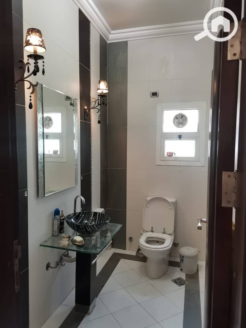 12 WhatsApp Image 2026-01-08 at 10.15. 50 PM (1). jpeg