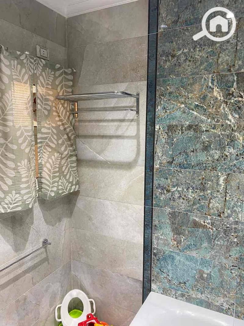 21 077f5a7a-16ae-4d49-bab5-9961b3c46eef. jpg